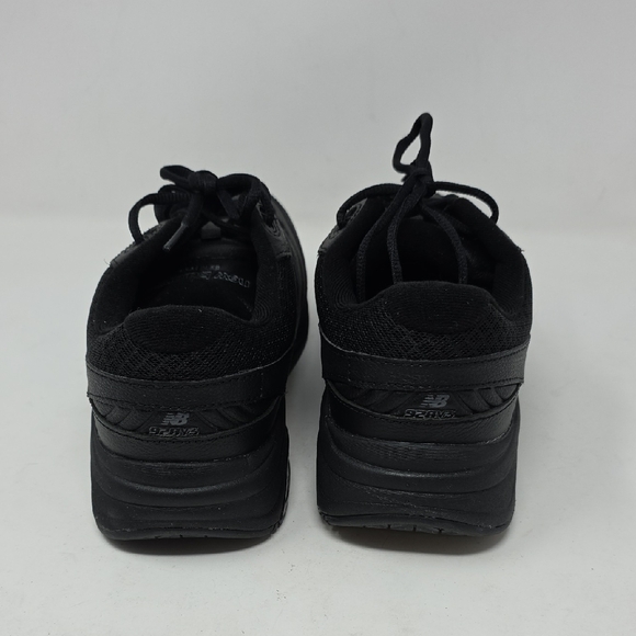 New Balance 928V3 Black Athletic Shoes Women's 8 2E - Picture 4 of 6